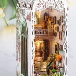 Book Nook Maison de fleurs