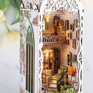 Book Nook Maison de fleurs