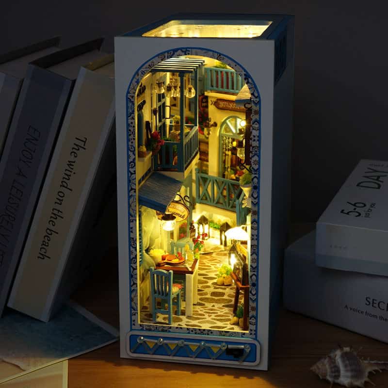 Book Nook Brise marine