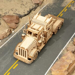 Maquette en bois Camion poids lourd