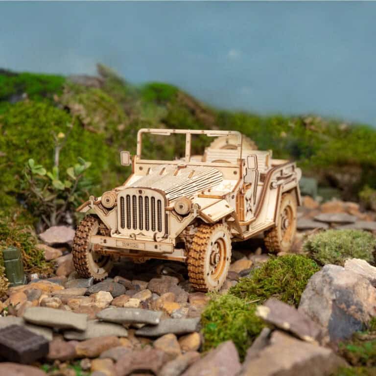 Maquette en bois voiture Vintage Jeep de l’armée