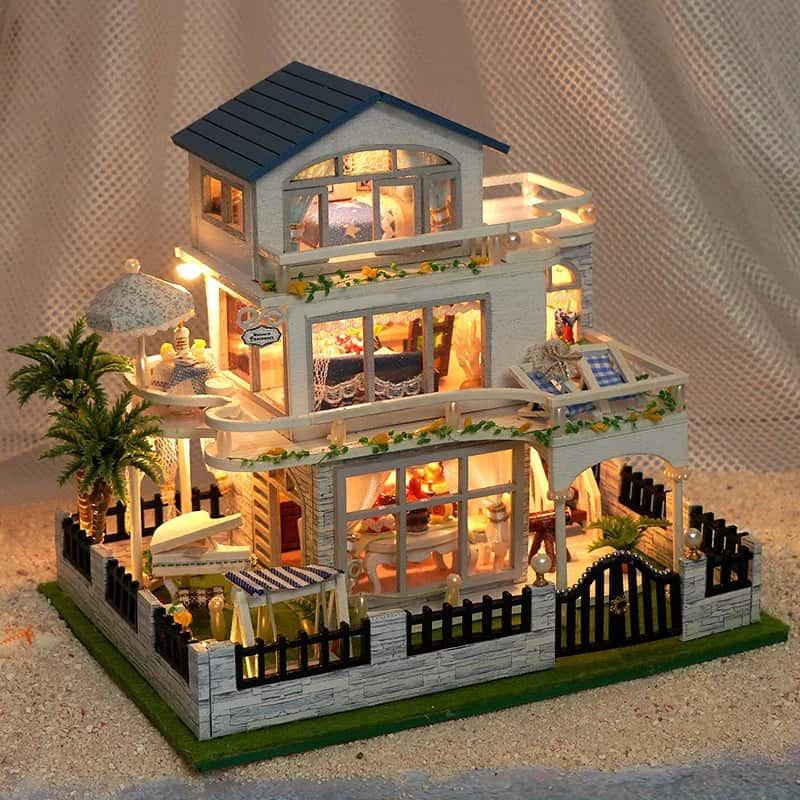 Maquette Mini villa au bord de la mer en bois