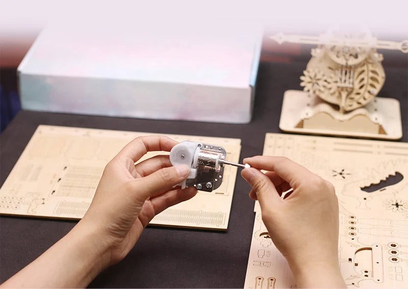 Maquette en bois miniature avec musique Instrument de l'ange Violoncelle