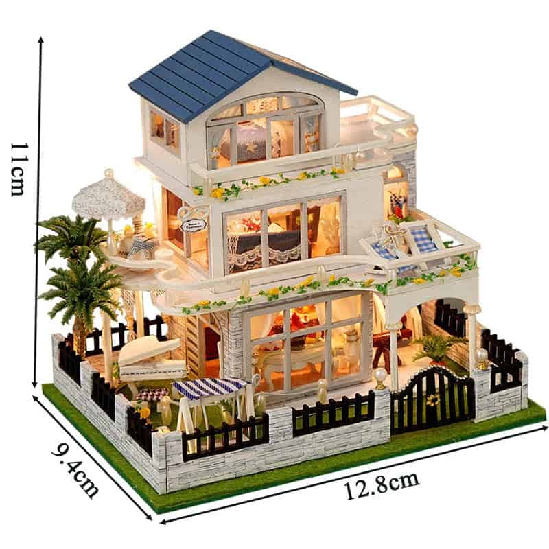 Maquette Mini villa au bord de la mer en bois