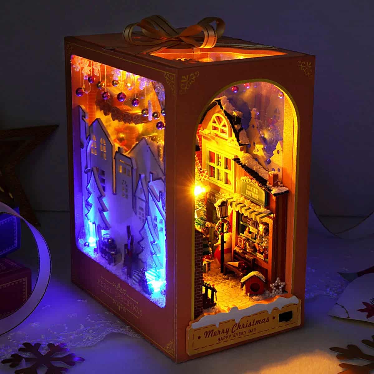 Book Nook Joyeux Noel